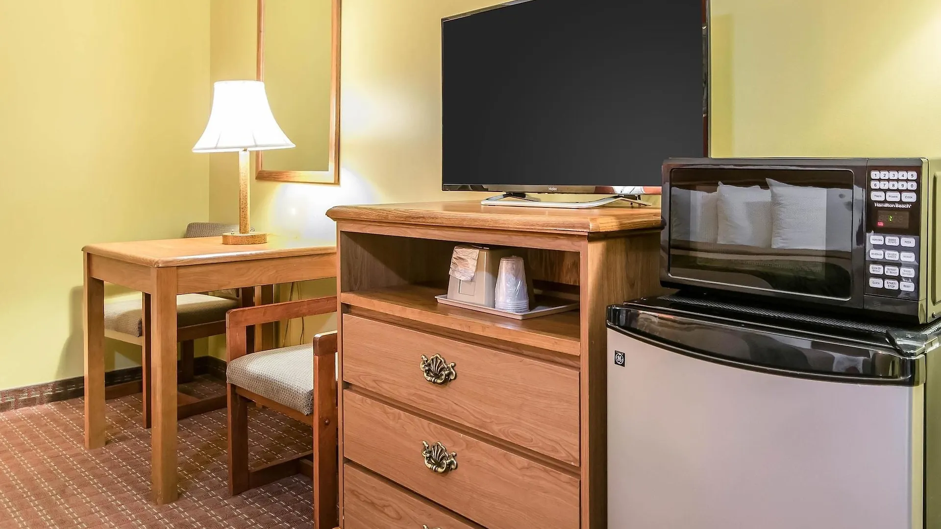 Econo Lodge Louisville Airport 0*,