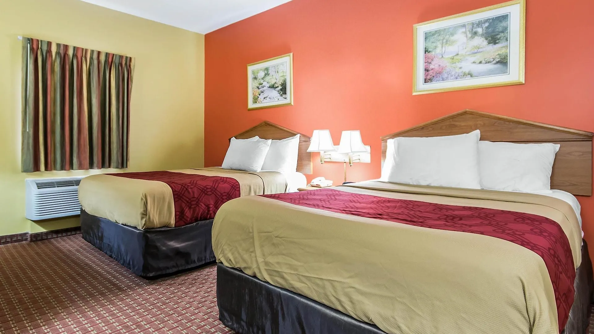 Econo Lodge Louisville Airport