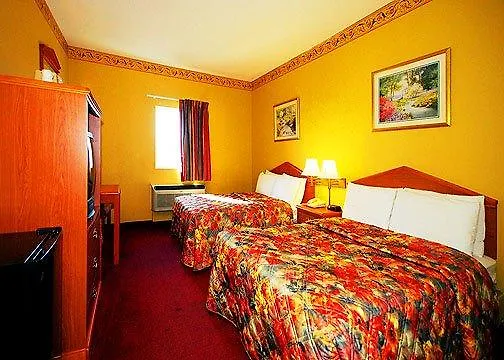 Econo Lodge Louisville Airport
