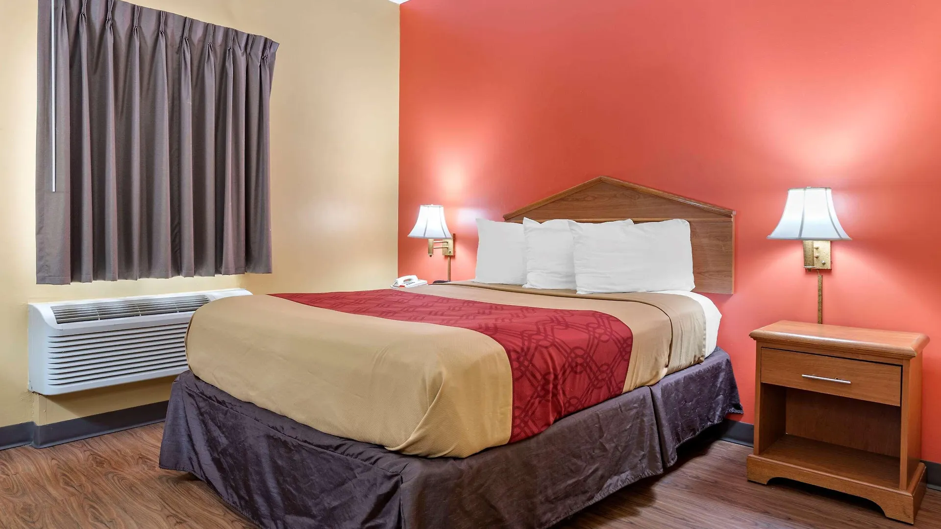 Econo Lodge Louisville Airport 0*,  United States