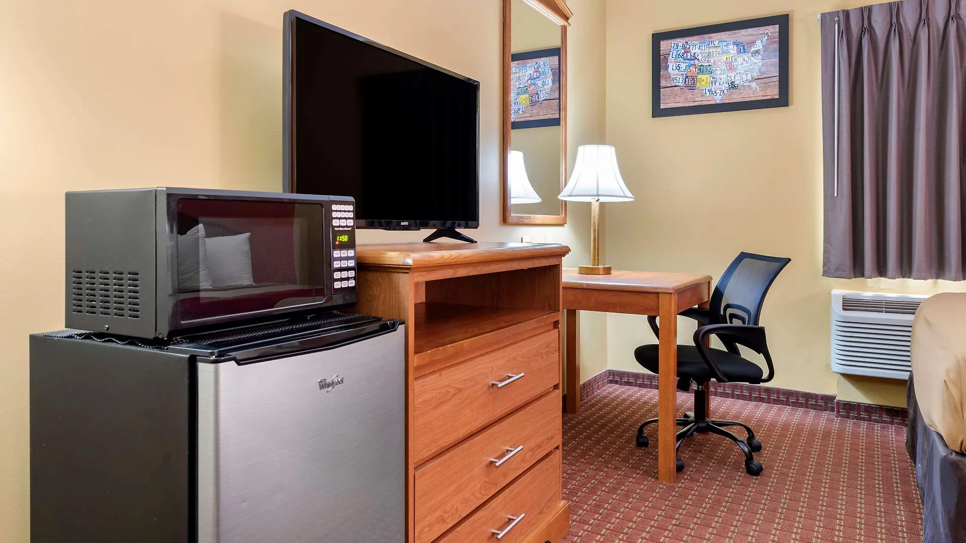 Econo Lodge Louisville Airport
