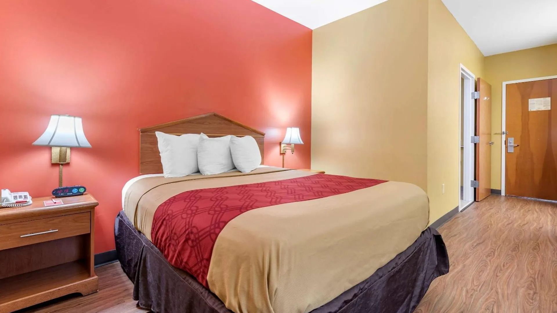 Econo Lodge Louisville Airport