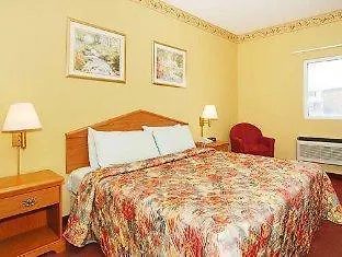 Econo Lodge Louisville Airport